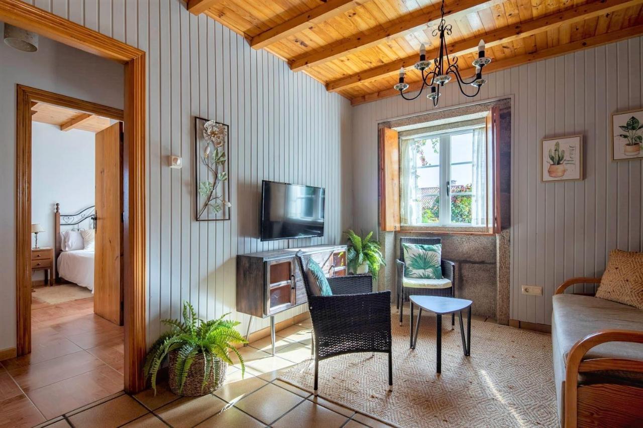 Apartamentos Barral Meu Lar Valga エクステリア 写真